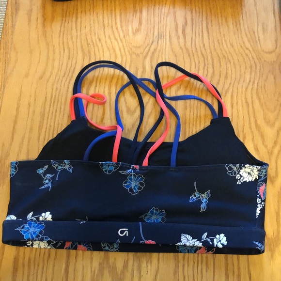 Gap Fit workout tops - Picture 11 of 13